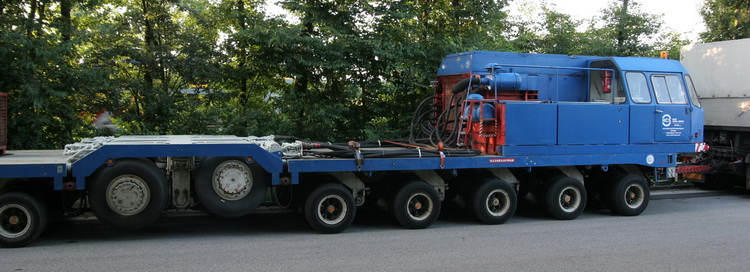 Heavy Cargo + Service Scheuerle LS 250 Heuler