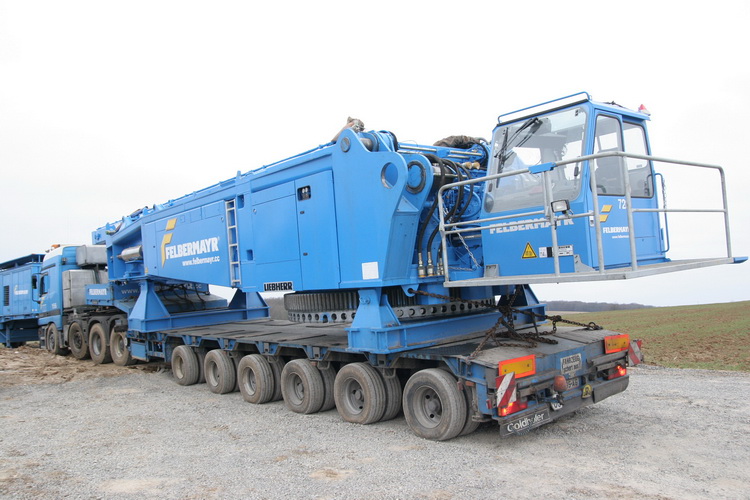 Felbermayr MB Actros 3553 mit OGoldhofer Semiauflieger