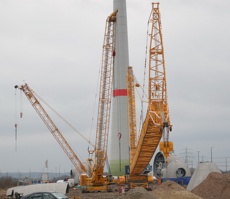 Sarens und Bracht Gittermastkrane