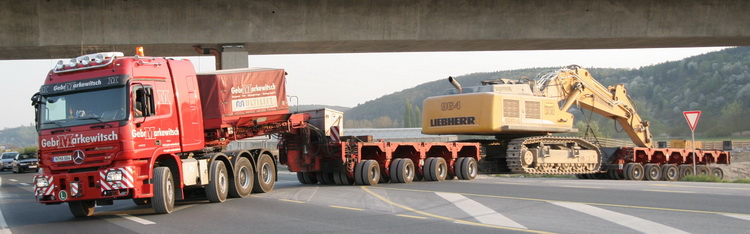 Markewitsch Actros 4160 mit Scheuerle Interkombis und Ruppert Liebherr 964