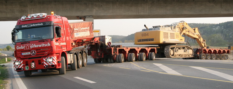 Markewitsch Actros 4160 mit Scheuerle Interkombis und Ruppert Liebherr 964