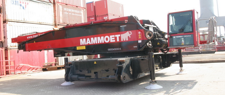 Mammoet Terex CC 2400-1 Raupenkran