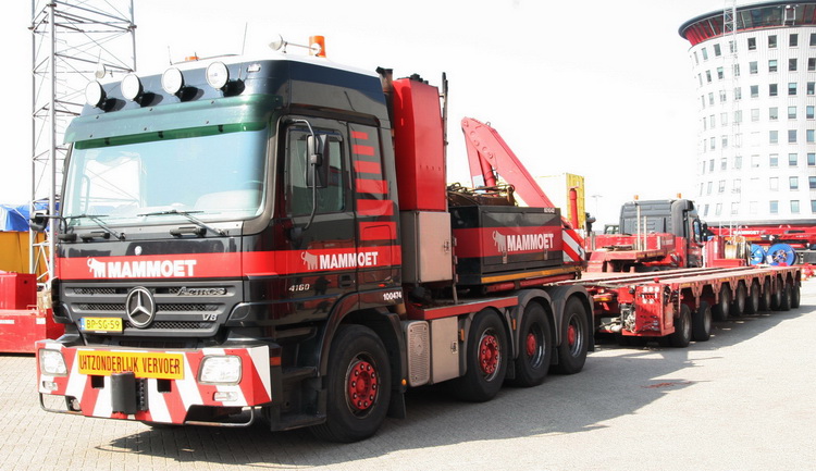 Mammoet Actros MP II 4160
