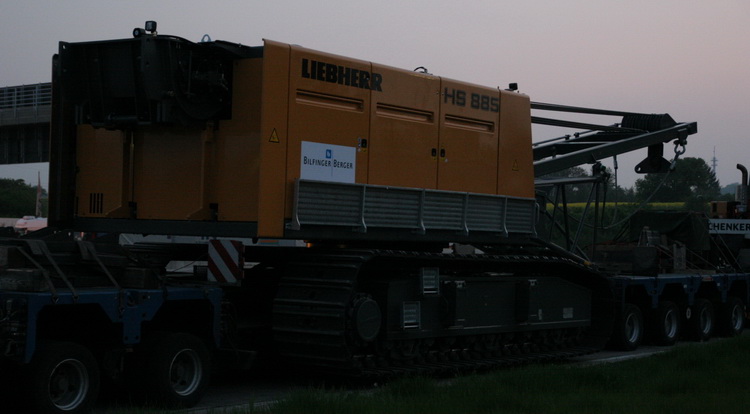 Liebherr HS 885