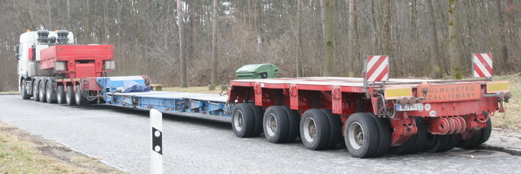 Copyright: www.olli80.de Veres KFT DAF XF mit Goldhofer Achslinien