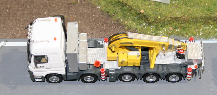 Peter Aschauer: Zugmaschine mit Mannkorb