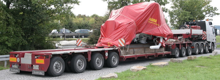 Paule MB Actros 4160 mit Goldhofer THP Tiefbettauflieger mit Generator - Copyright: www.olli80.de