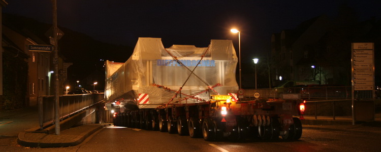 Paule MB Actros 4160 mit Goldhofer THP - Copyright: www.olli80.de