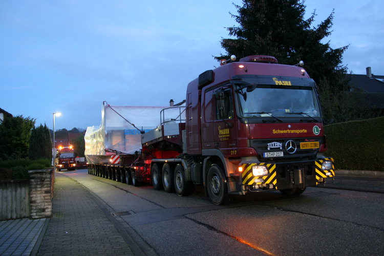 Paule MB Actros 4160 mit Goldhofer THP - Copyright: www.olli80.de
