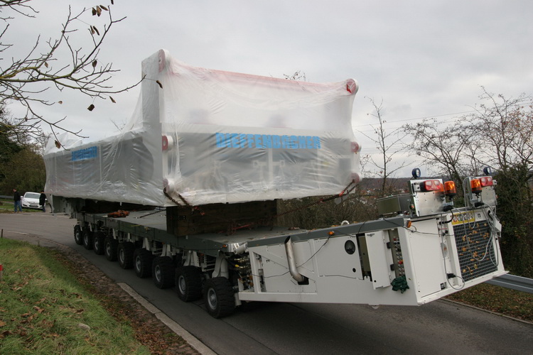 Multilift Scheuerle spmt mit Presse - Copyright: www.olli80.de
