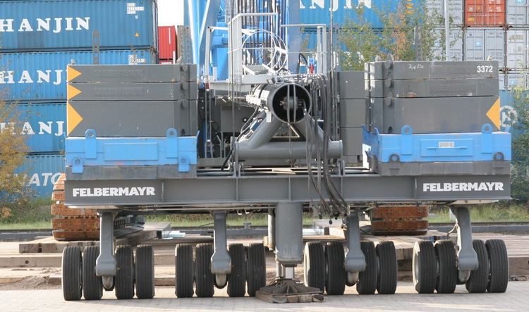 Felbermayr LR 1300 Ballastwagen - Copyright: www.olli80.de