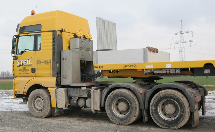 Steil Nooteboom Semiauflieger - Copyright: www.olli80.de