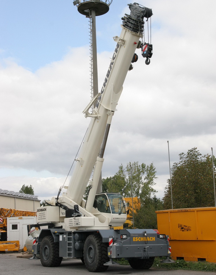 Eschbach Terex-Bendini Geländekran - Copyright: www.olli80.de