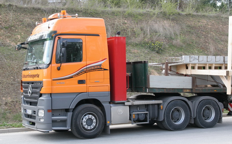 Scheder Actros MP II 3255  - Copyright: www.olli80.de