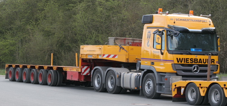 Wiesbauer Actros MP III - Copyright: www.olli80.de