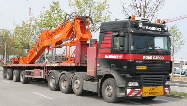 Mammoet Road Cargo DAF XF - Copyright: www.olli80.de