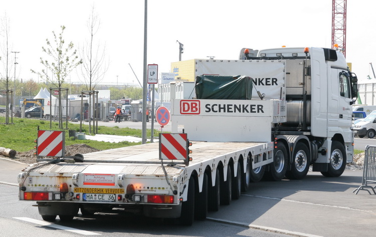 MB Actros MP II 4160 Titan von Schenker - Copyright: www.olli80.de