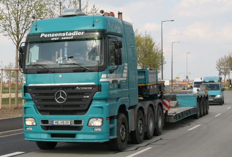 Penzenstadler Actros 4160  - Copyright: www.olli80.de