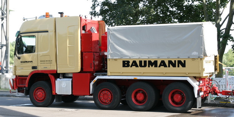 Baumann Actros Titan 4160 8x6 - Copyright: www.olli80.de