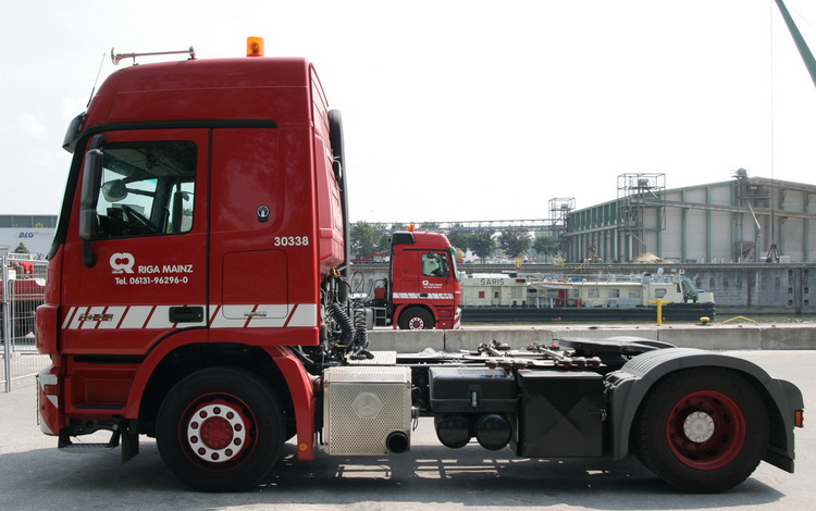 Riga Actros MP II  - Copyright: www.olli80.de