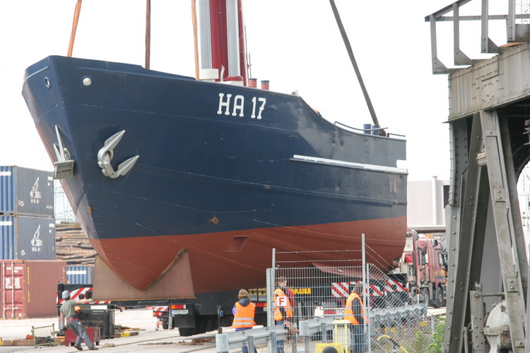 Paule Schiffsverladung - Copyright: www.olli80.de