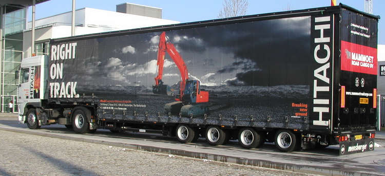 Mammoet RoadCargo Sattelzug