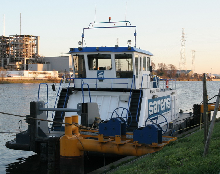 Sarens Schubschiff - Copyright: www.olli80.de
