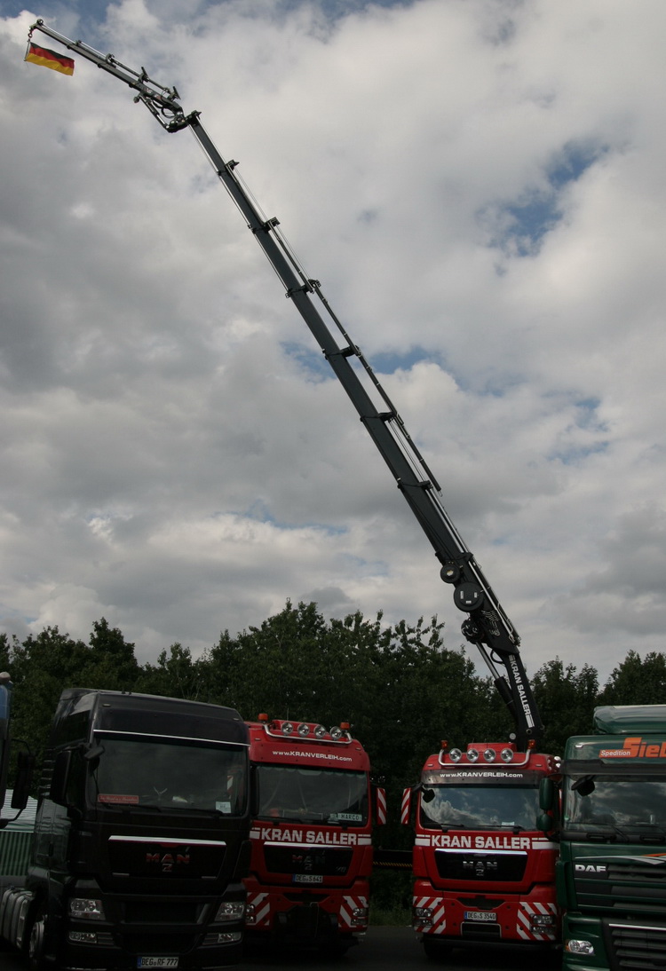 Saller MAN TGS 33.540 mit Hiab 422 - Copyright: www.olli80.de