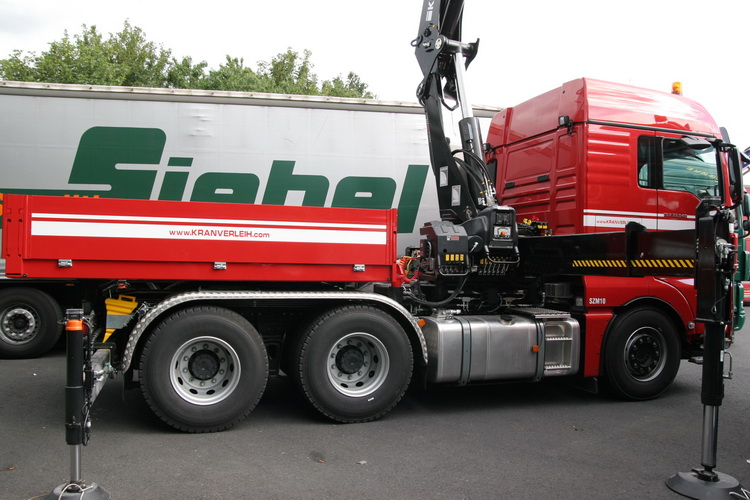 Saller MAN TGX 33.540 mit Hiab 422 - Copyright: www.olli80.de