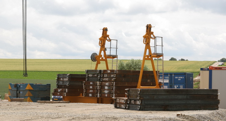 Sarens LR 1600/2 Schwebeballast  - Copyright: www.olli80.de