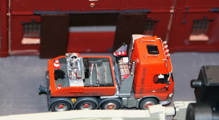 Peter Aschauer: Volvo Schwerlastzugmaschine   - Copyright: www.olli80.de