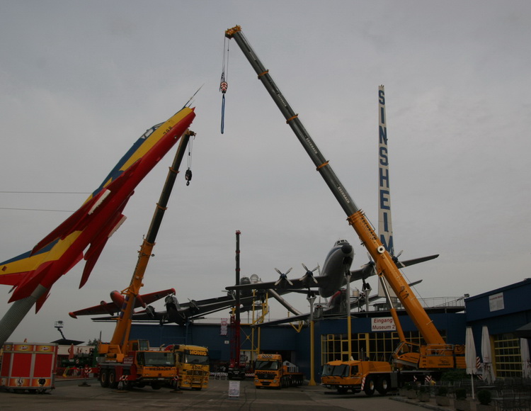 Vorbildfahrzeuge 16. Minibauma  - Copyright: www.olli80.de