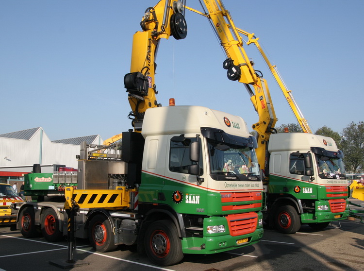 Saan DAF XF mit Ladekran - Copyright: www.olli80.de