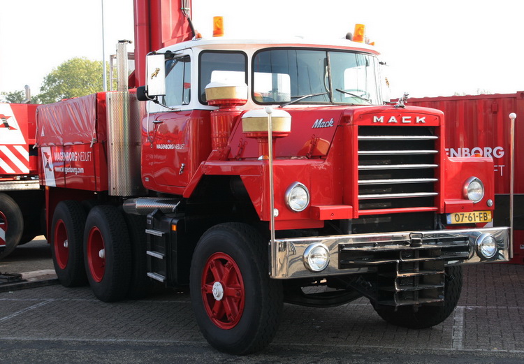 Wagenborg Nedlift Mack - Copyright: www.olli80.de