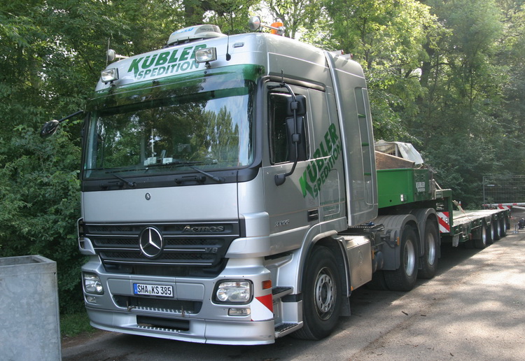 Kübler Actros 3355 - Copyright: www.olli80.de