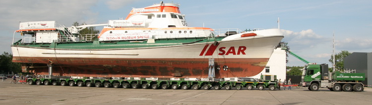 Seenotrettungskreuzer John T. Essberger - Copyright: www.olli80.de