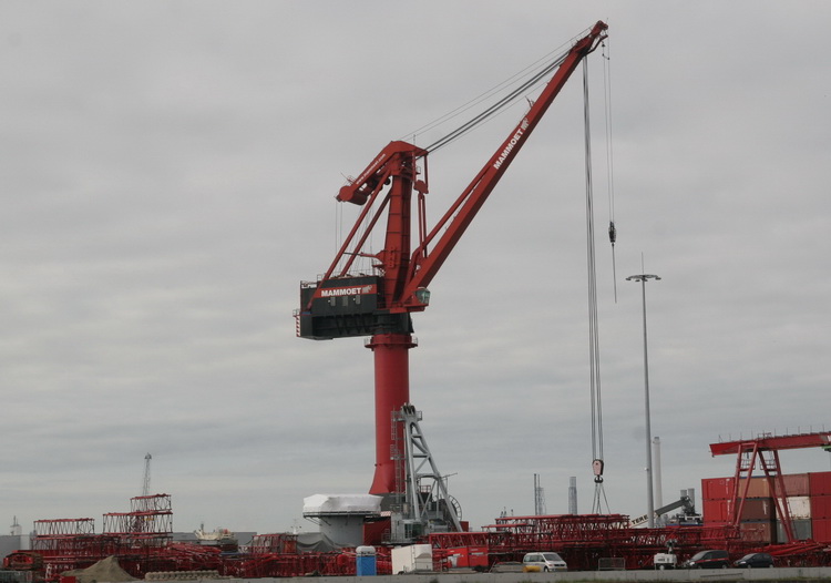 Mammoet Ponton mit Tunnelbohrmaschine  - Copyright: www.olli80.de