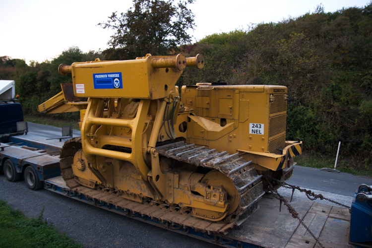 SLT MAN TGX 41.540 mit Faymonville Auflieger und Komatsu Rohrleger - Copyright: www.olli80.de