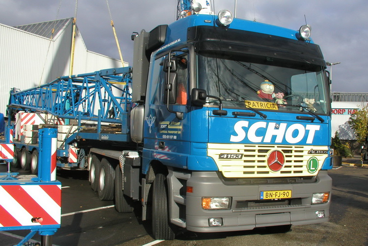 Schot Actros 4153 - Copyright: www.olli80.de