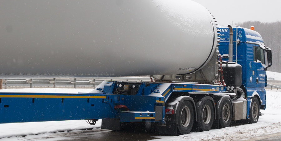 Hofmann MAN TGX 41.540 mit Nooteboom Quatro Tele-PX Super Wing Carrier - Copyright: www.olli80.de