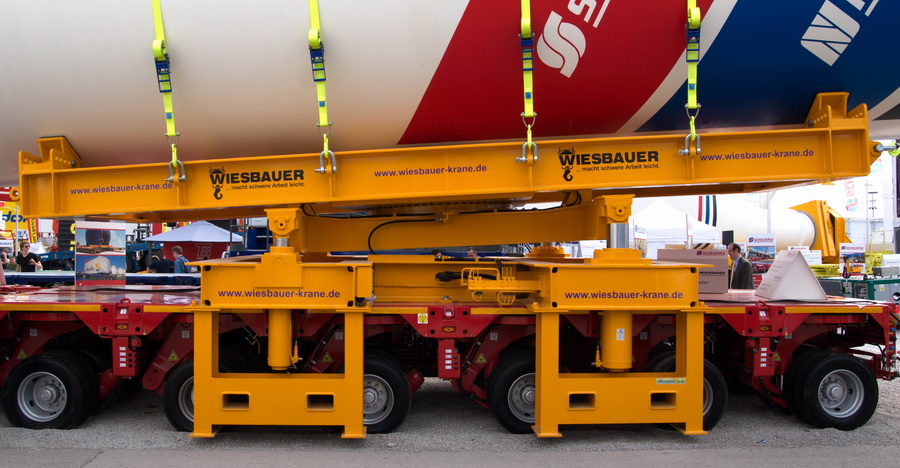 Wiesbauer Scheuerle Transportvorrichtung für Windkraftanlagenturmteile - Copyright: www.olli80.de
