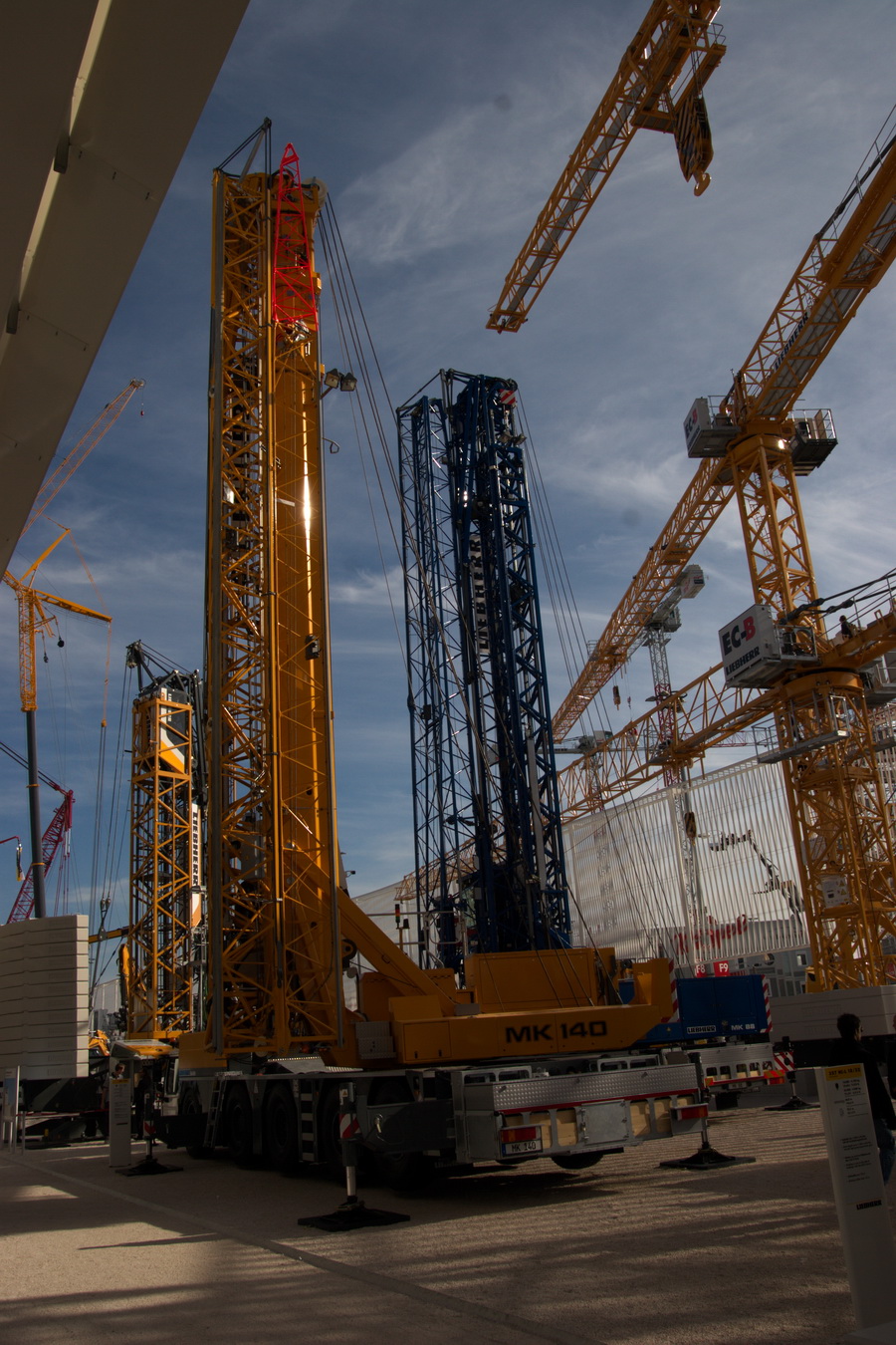 Liebherr MK 140 - Copyright: www.olli80.de