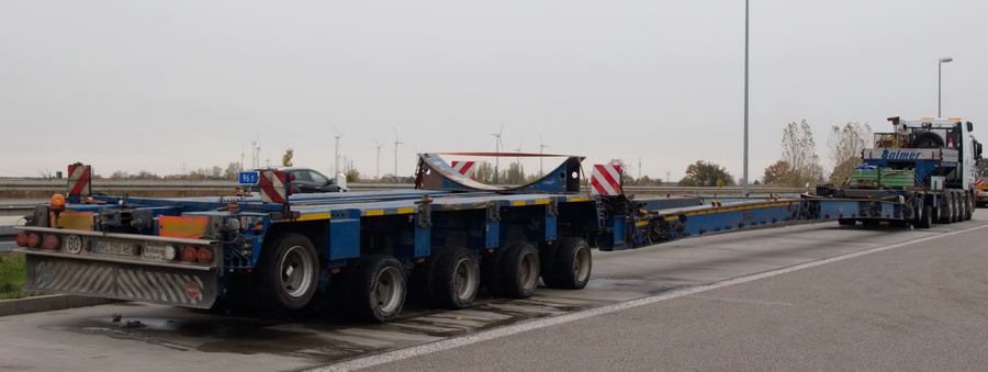 Balmer MB Actros mit Goldhofer THP Achslinien und Zwischenbett  - Copyright: www.olli80.de