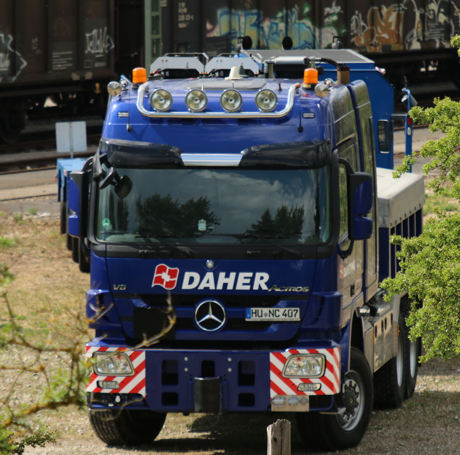 SDaher-NCS MB Actros MP III 3365  - Copyright: www.olli80.de