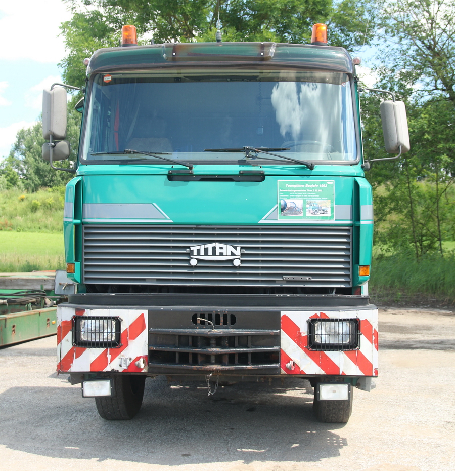 Kübler Iveco Titan Z 32 500 FI  - Copyright: www.olli80.de