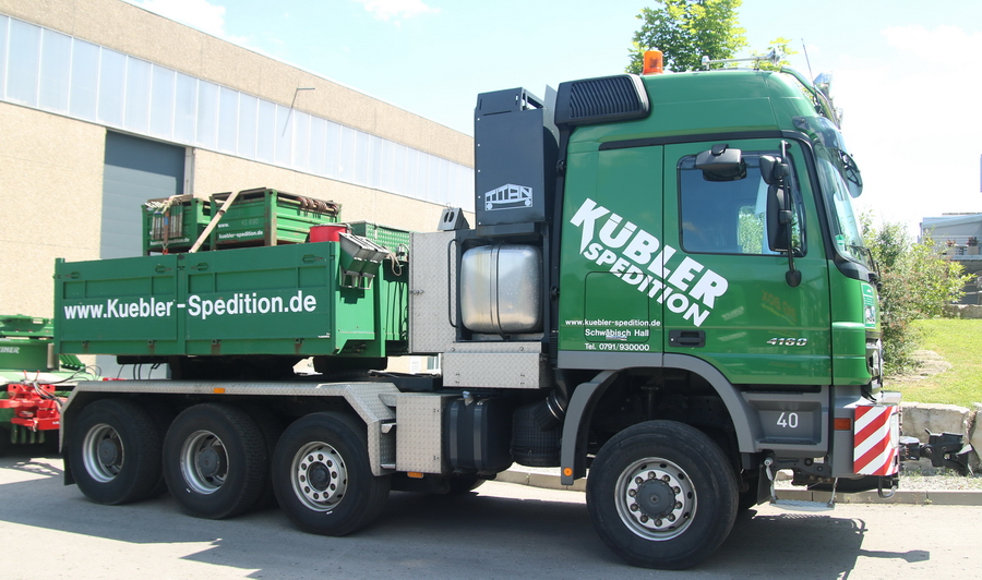 Kübler MB Actros 4160 mit Scheuerle Interkombi und Greiner Drehschemel  - Copyright: www.olli80.de