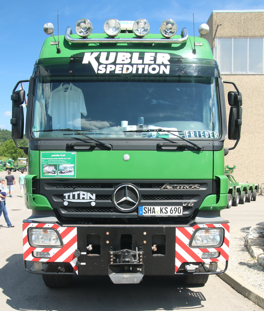 Kübler MB Actros 4160 mit Scheuerle Interkombi und Greiner Drehschemel  - Copyright: www.olli80.de