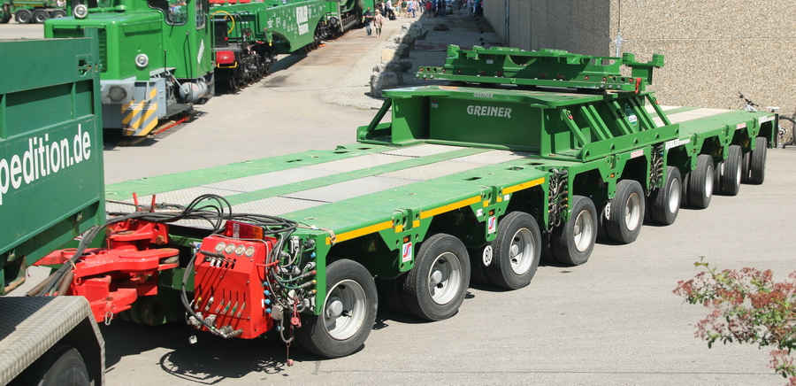 Kübler MB Actros 4160 mit Scheuerle Interkombi und Greiner Drehschemel  - Copyright: www.olli80.de