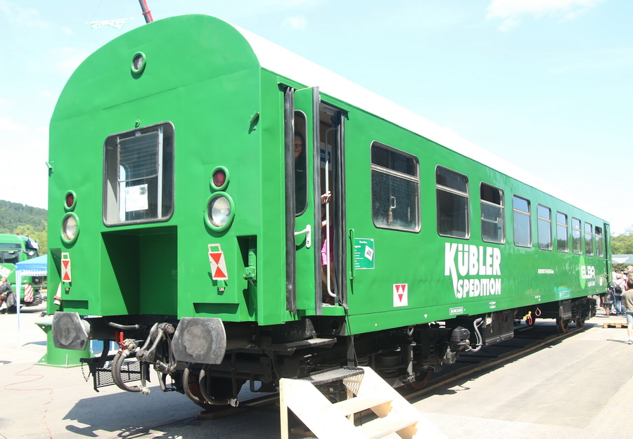 Kübler Begleitwaggon für Schwertransporte auf der Schiene - Copyright: www.olli80.de