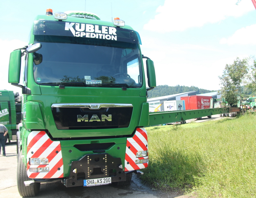 Kübler MAN TGX 26.560 mit Kesselbrücke  - Copyright: www.olli80.de